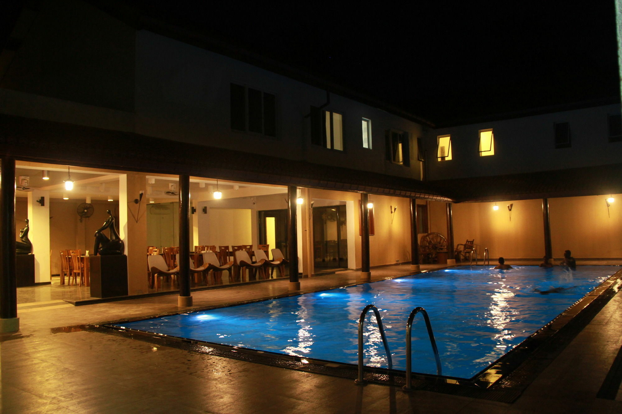 Earl'S Red Passikudah Hotel Buitenkant foto